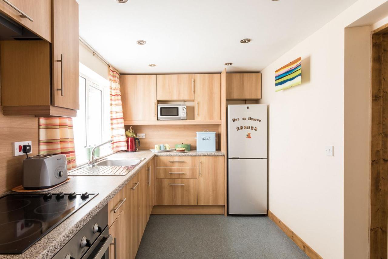 2 Tan Yr Eglwys Villa Pontardawe Ngoại thất bức ảnh